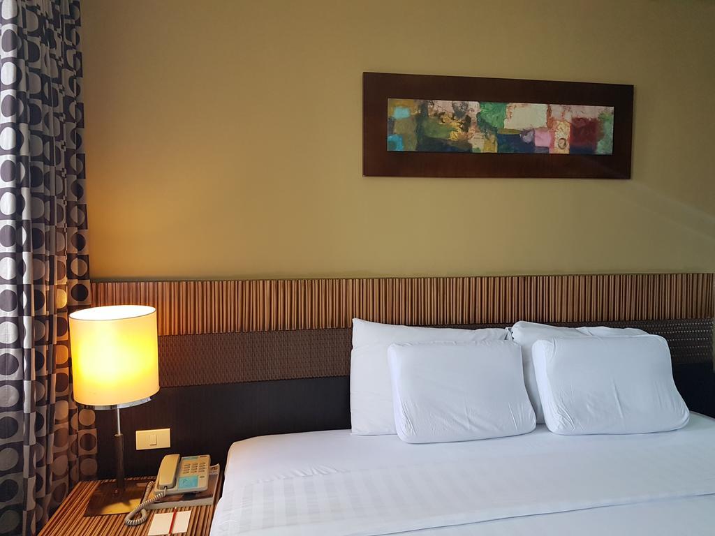 Summit Circle Cebu - Quarantine Hotel Экстерьер фото
