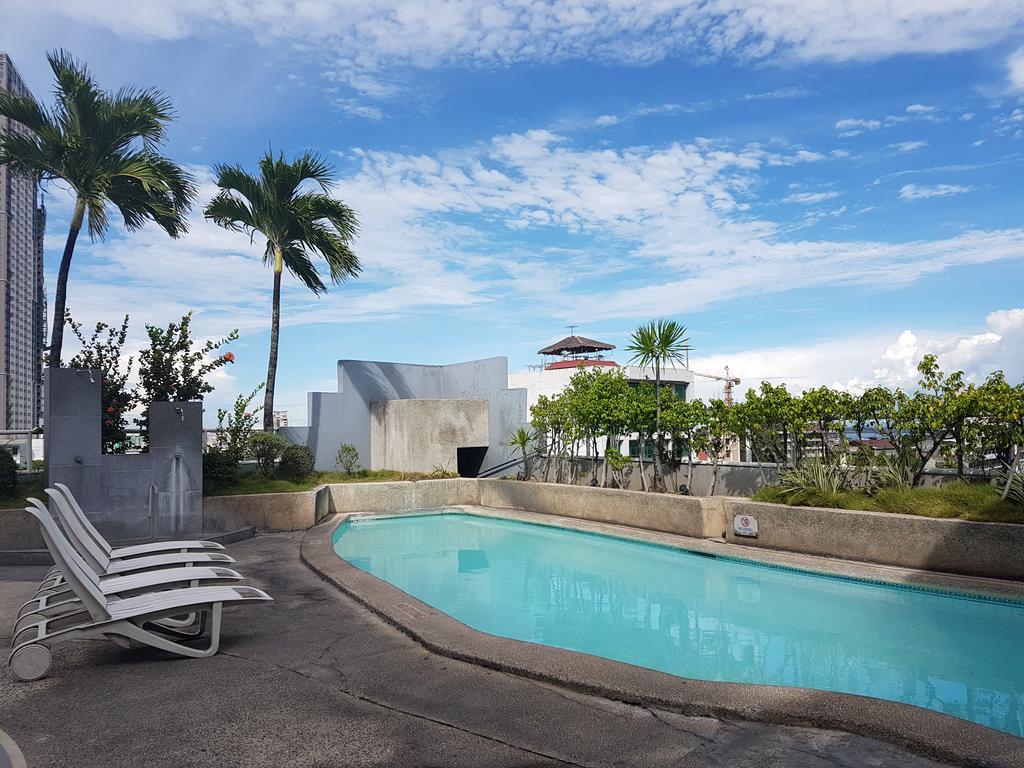 Summit Circle Cebu - Quarantine Hotel Экстерьер фото